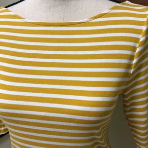 Old Navy Ballet-Back tee